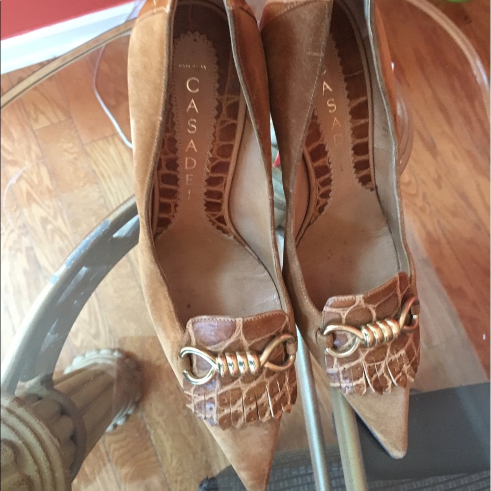 Casadei Suede pump w/gold hardware and croc accent